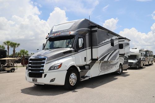 2024 Renegade Rv Explorer 40ERB Super C