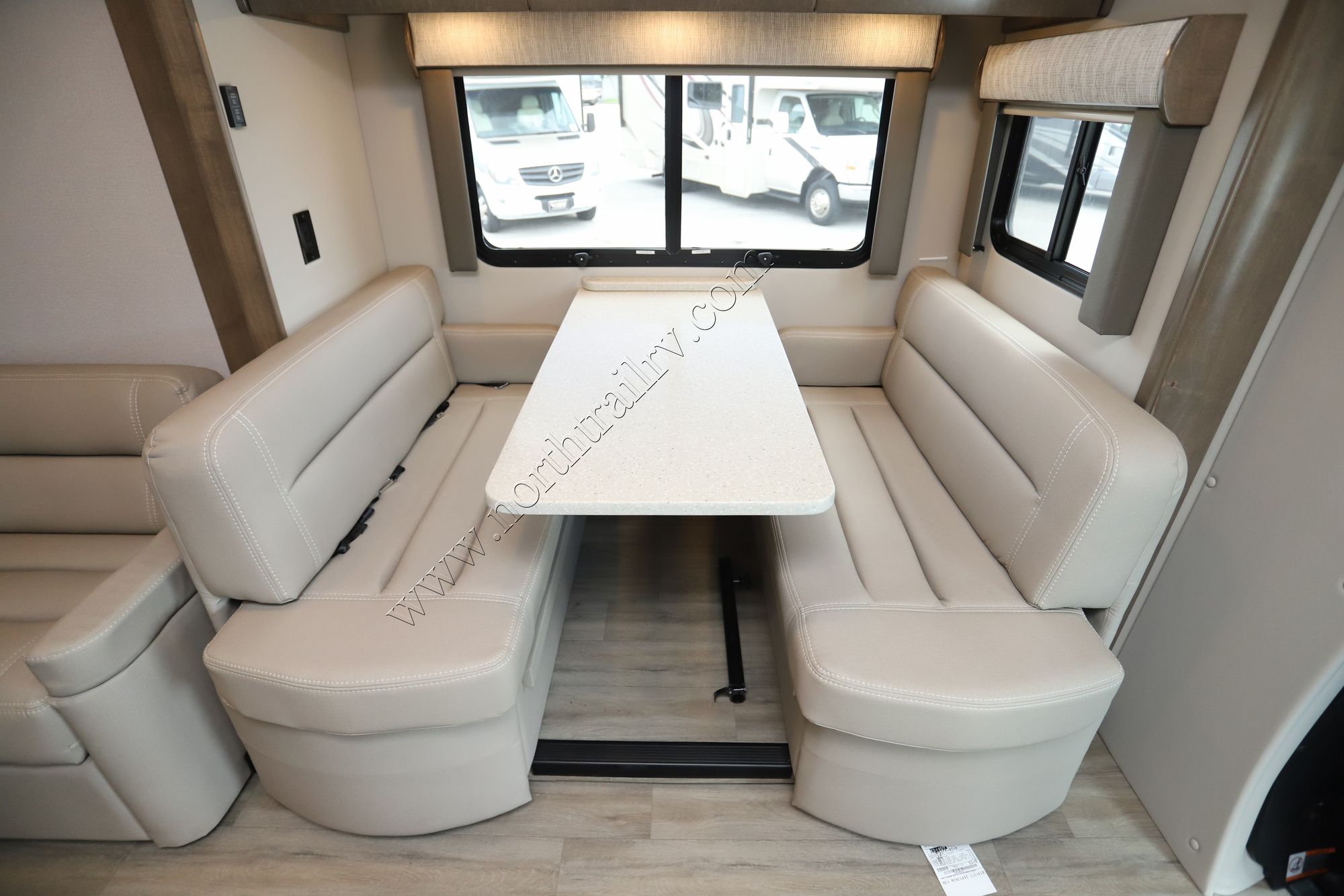 New 2024 Renegade Rv Vienna 25-VRML Class C  For Sale