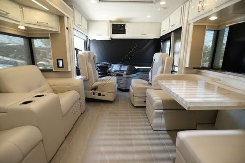 2022 Newmar New Aire 3543