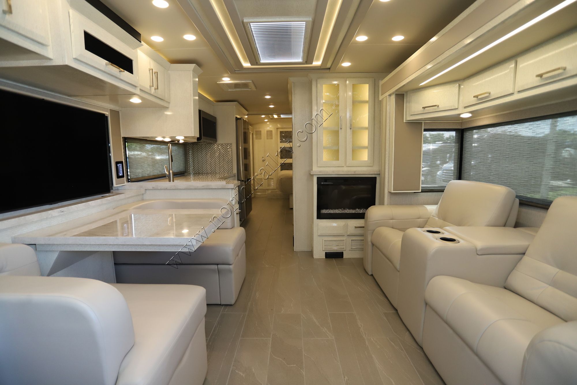 Used 2022 Newmar New Aire 3543 Class A  For Sale