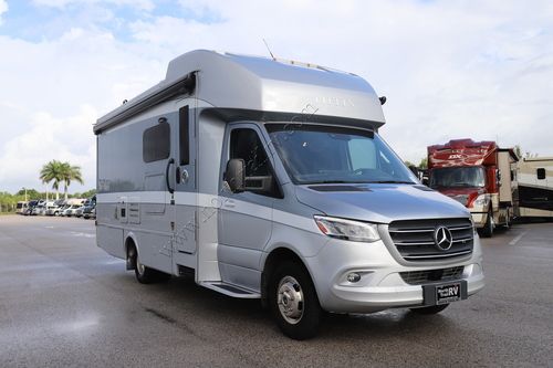 2022 Tiffin Motor Homes Wayfarer 25 RW