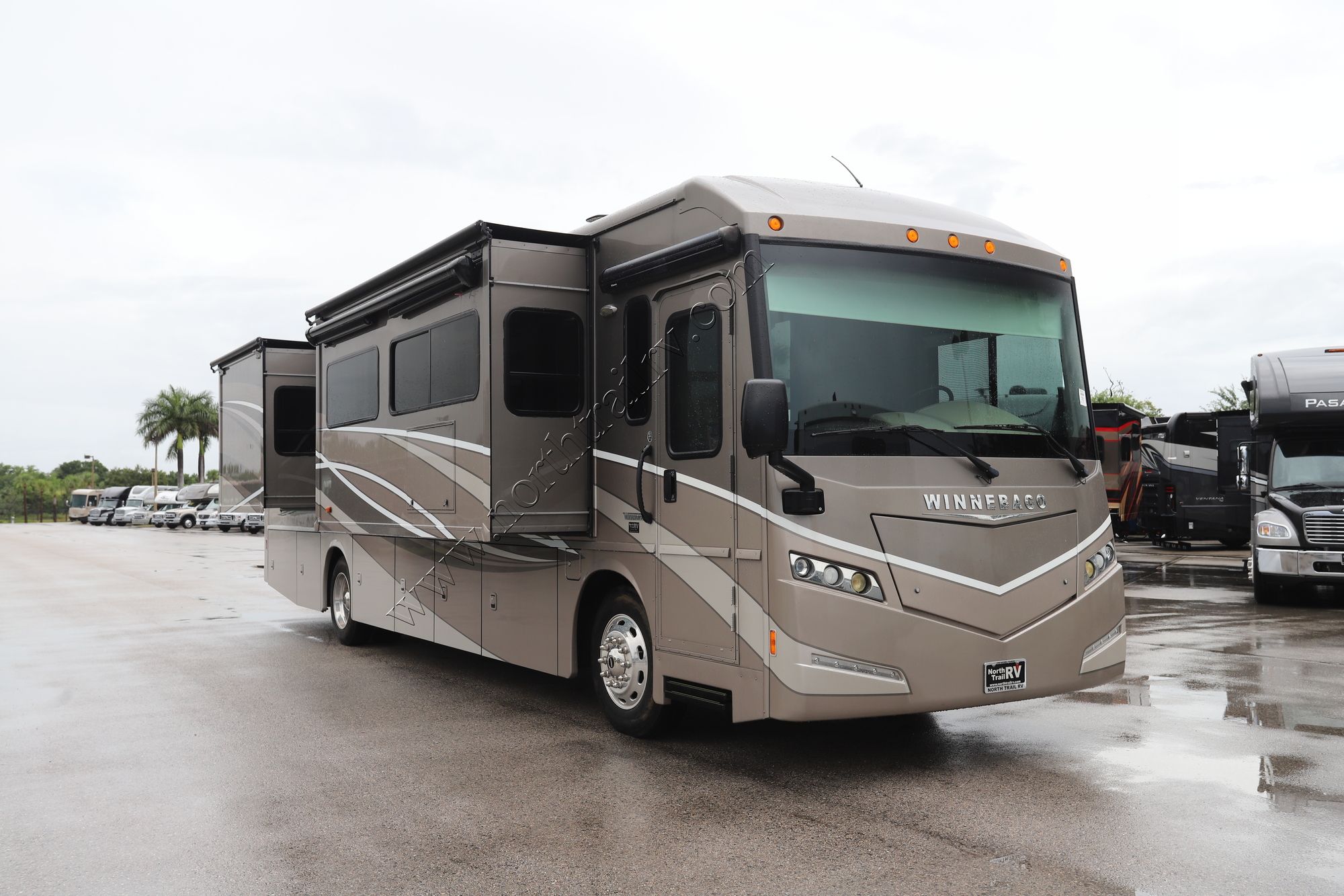 Used 2017 Winnebago Forza 36G Class A  For Sale