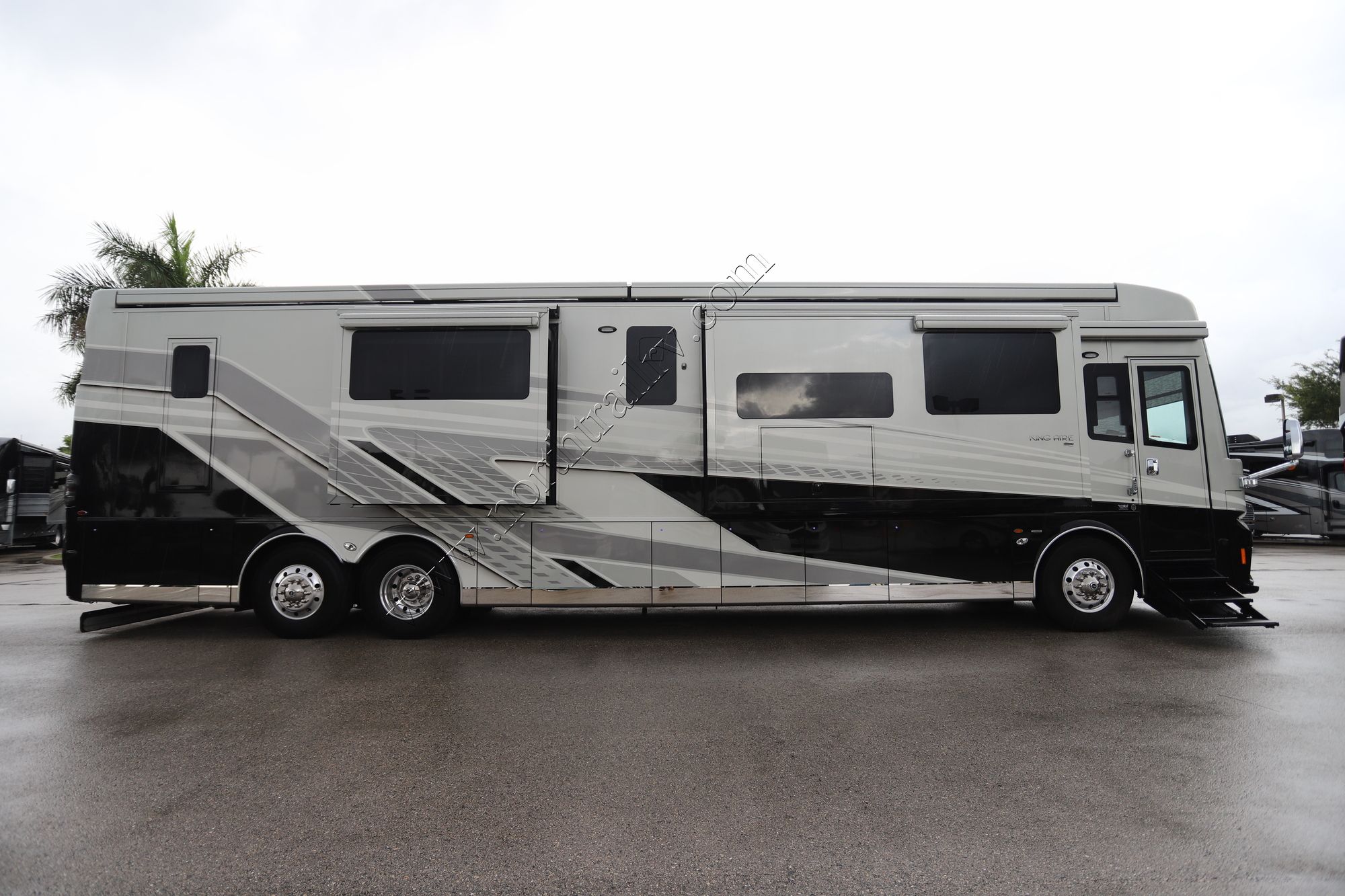 Used 2022 Newmar King Aire 4531 Class A  For Sale