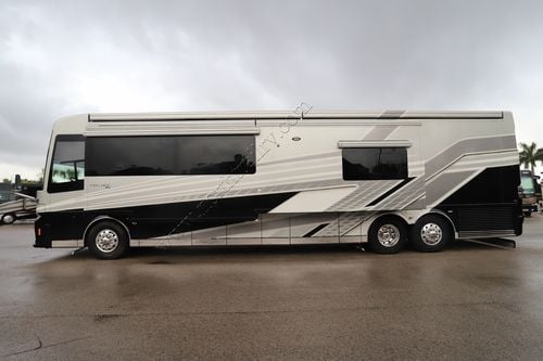 2022 Newmar King Aire 4531