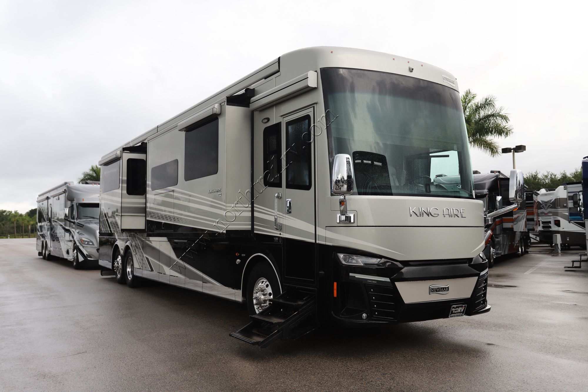 Used 2022 Newmar King Aire 4531 Class A  For Sale