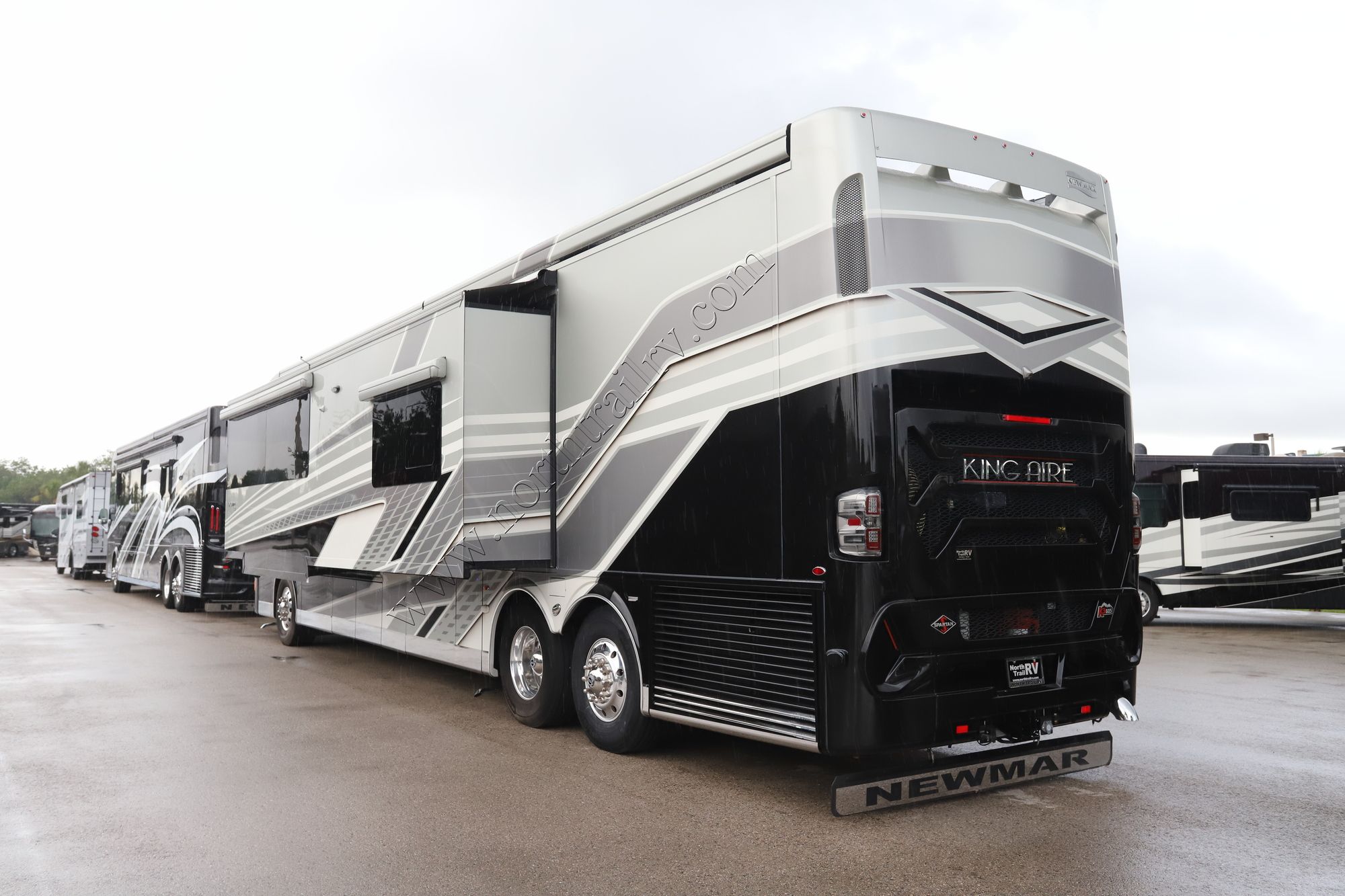 Used 2022 Newmar King Aire 4531 Class A  For Sale