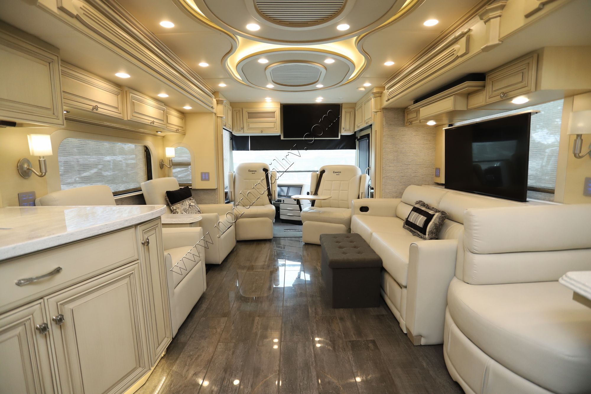 Used 2019 Newmar Essex 4533 Class A  For Sale