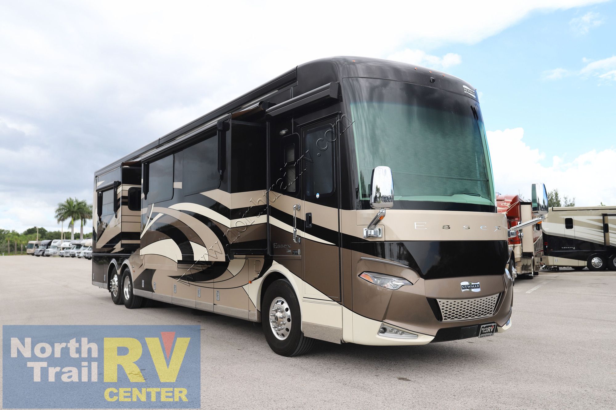 Used 2019 Newmar Essex 4533 Class A  For Sale