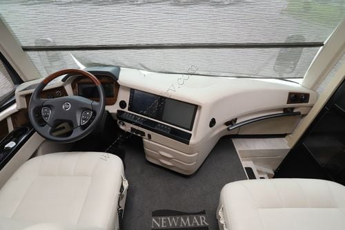 2019 Newmar Essex 4533