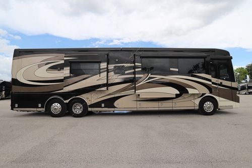 2019 Newmar Essex 4533