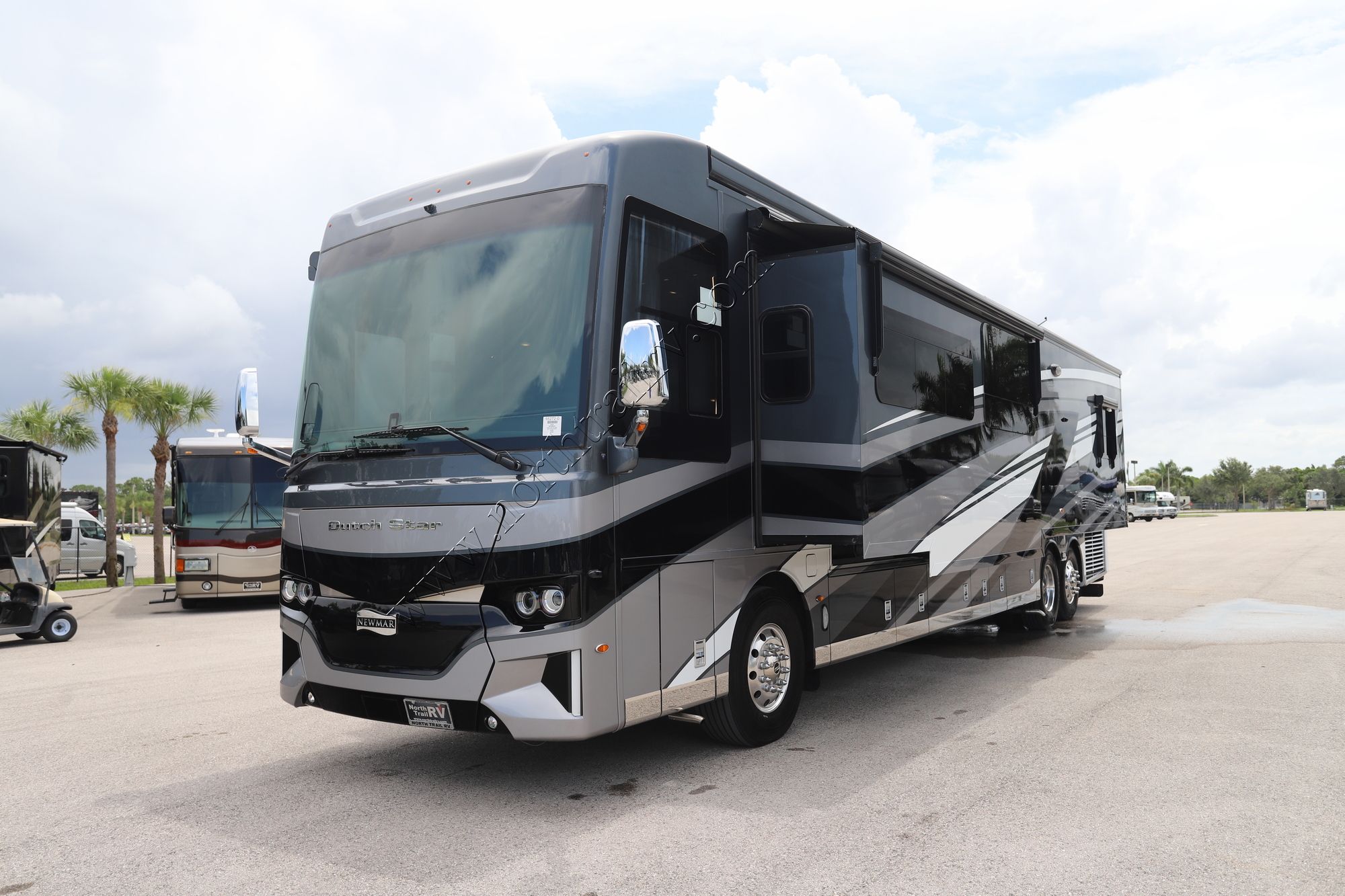 Used 2024 Newmar Dutch Star 4325 Class A  For Sale