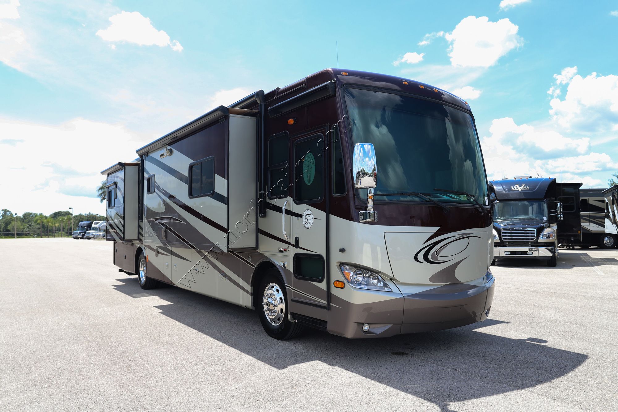 Used 2011 Tiffin Motor Homes Phaeton 40QTH Class A  For Sale