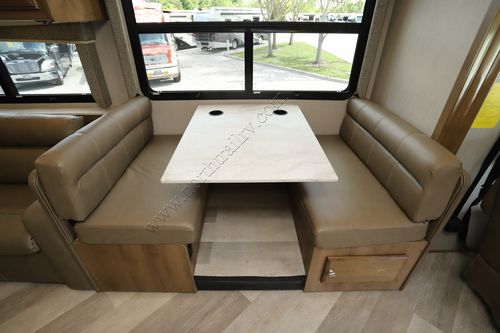 2021 Holiday Rambler Invicta 34MB