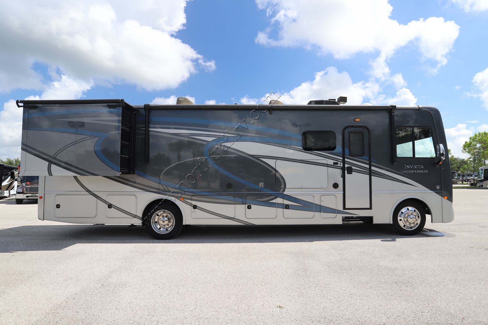 Used 2021 Holiday Rambler Invicta 34MB Class A  For Sale