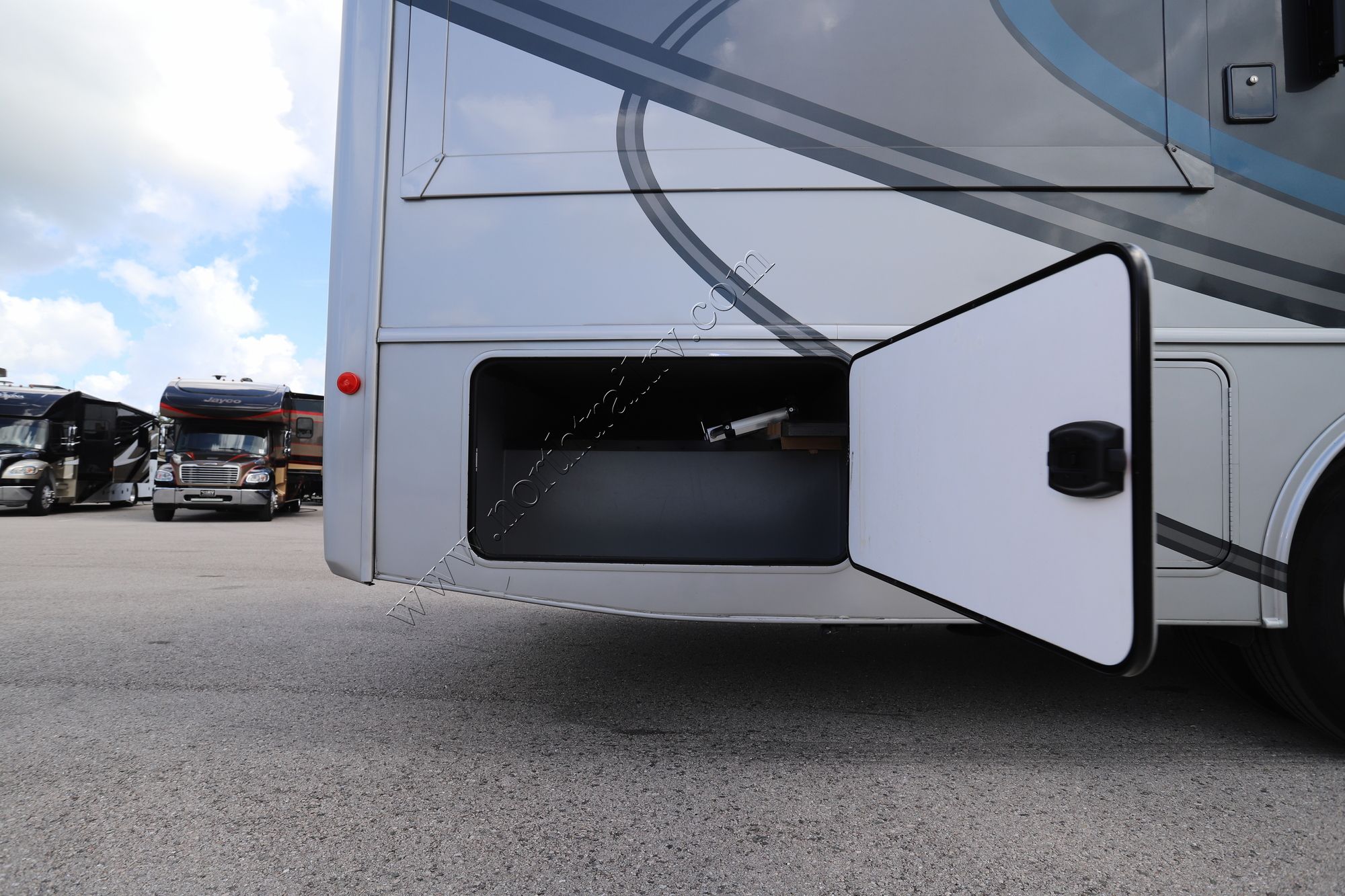 Used 2021 Holiday Rambler Invicta 34MB Class A  For Sale