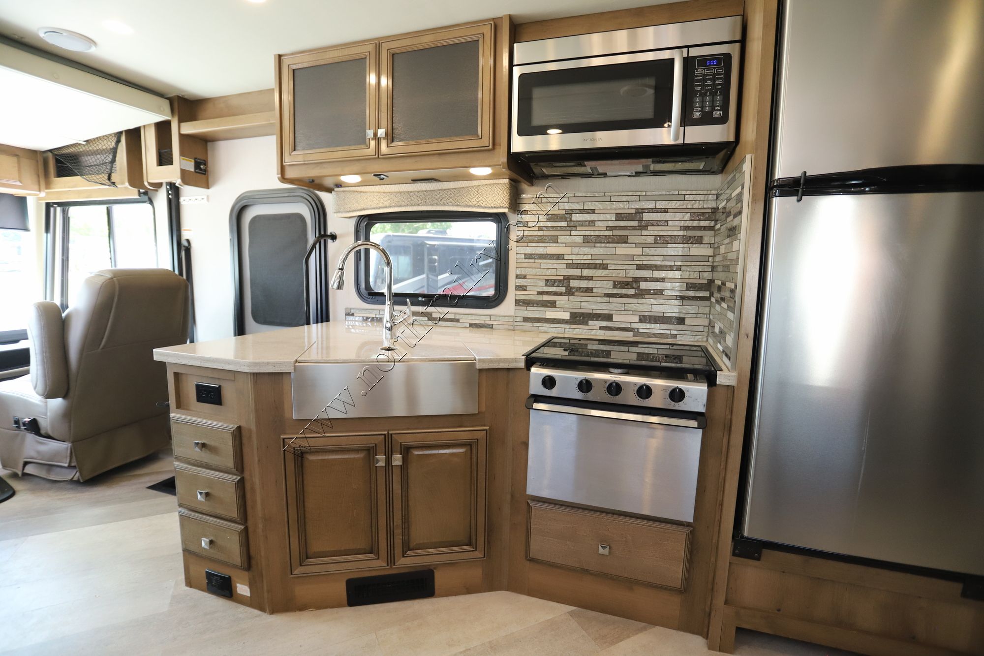Used 2021 Holiday Rambler Invicta 34MB Class A  For Sale