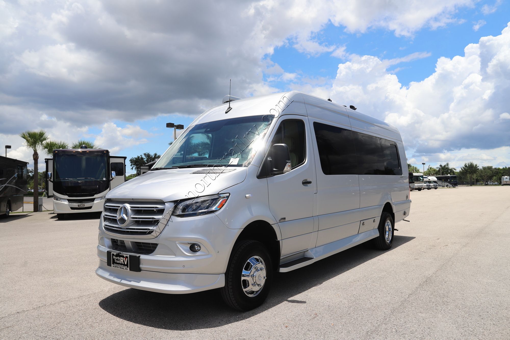 Used 2024 Midwest Passage MD2 170EXT AWD Class B  For Sale
