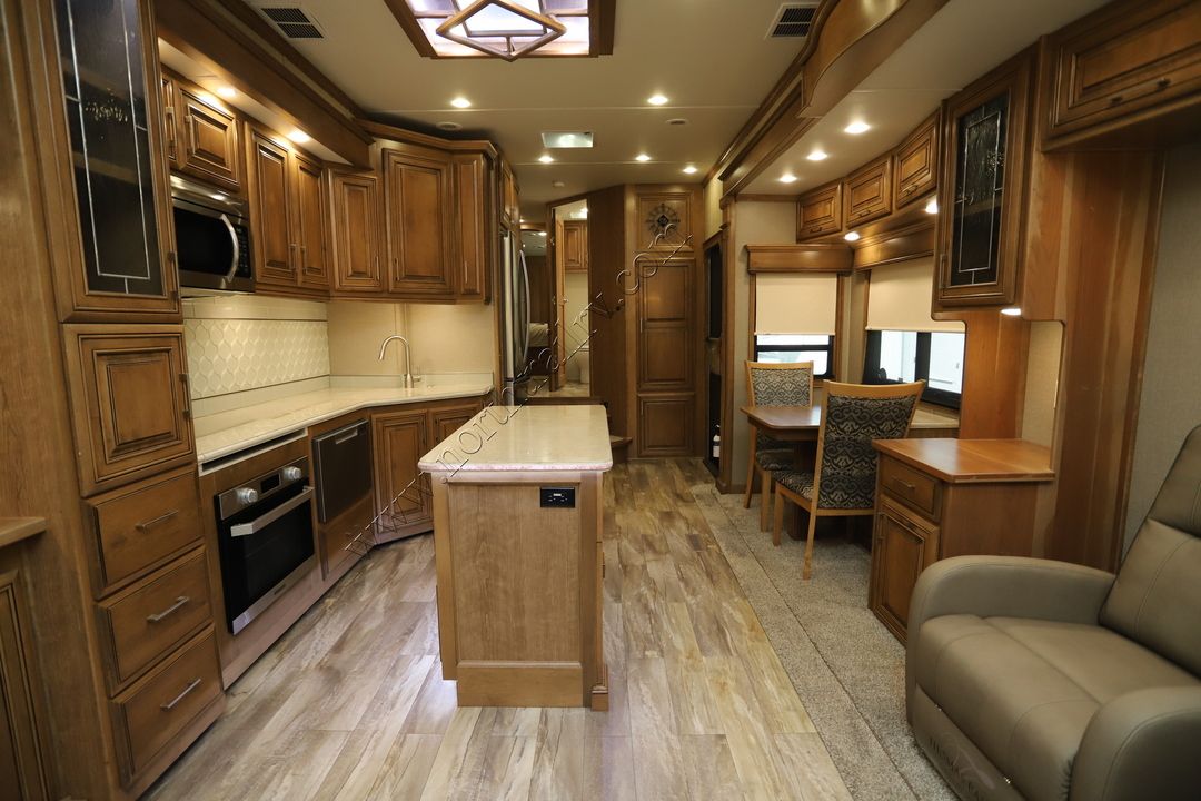 2019 Drv Luxury Suites Mobile Suites 40KSSB4 55263-1B