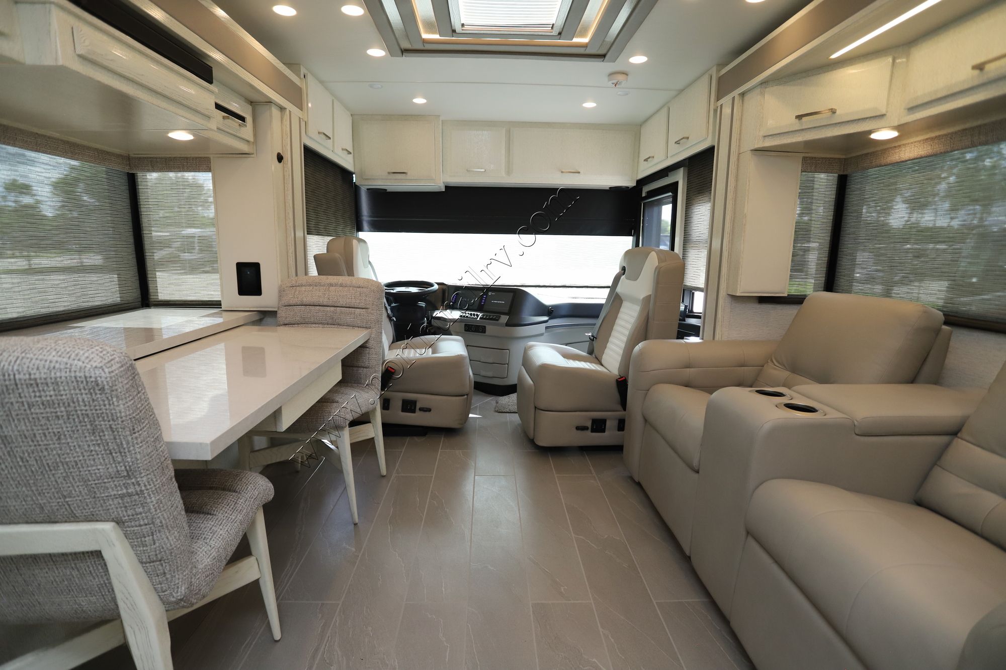 New 2024 Newmar New Aire 3539 Class A  For Sale