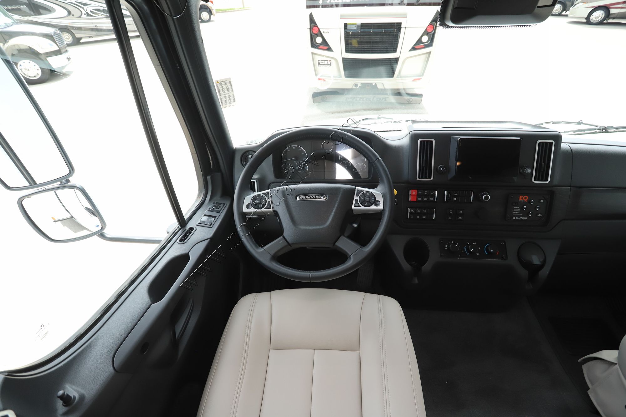 New 2025 Renegade Rv Verona Le 40LRB Super C  For Sale