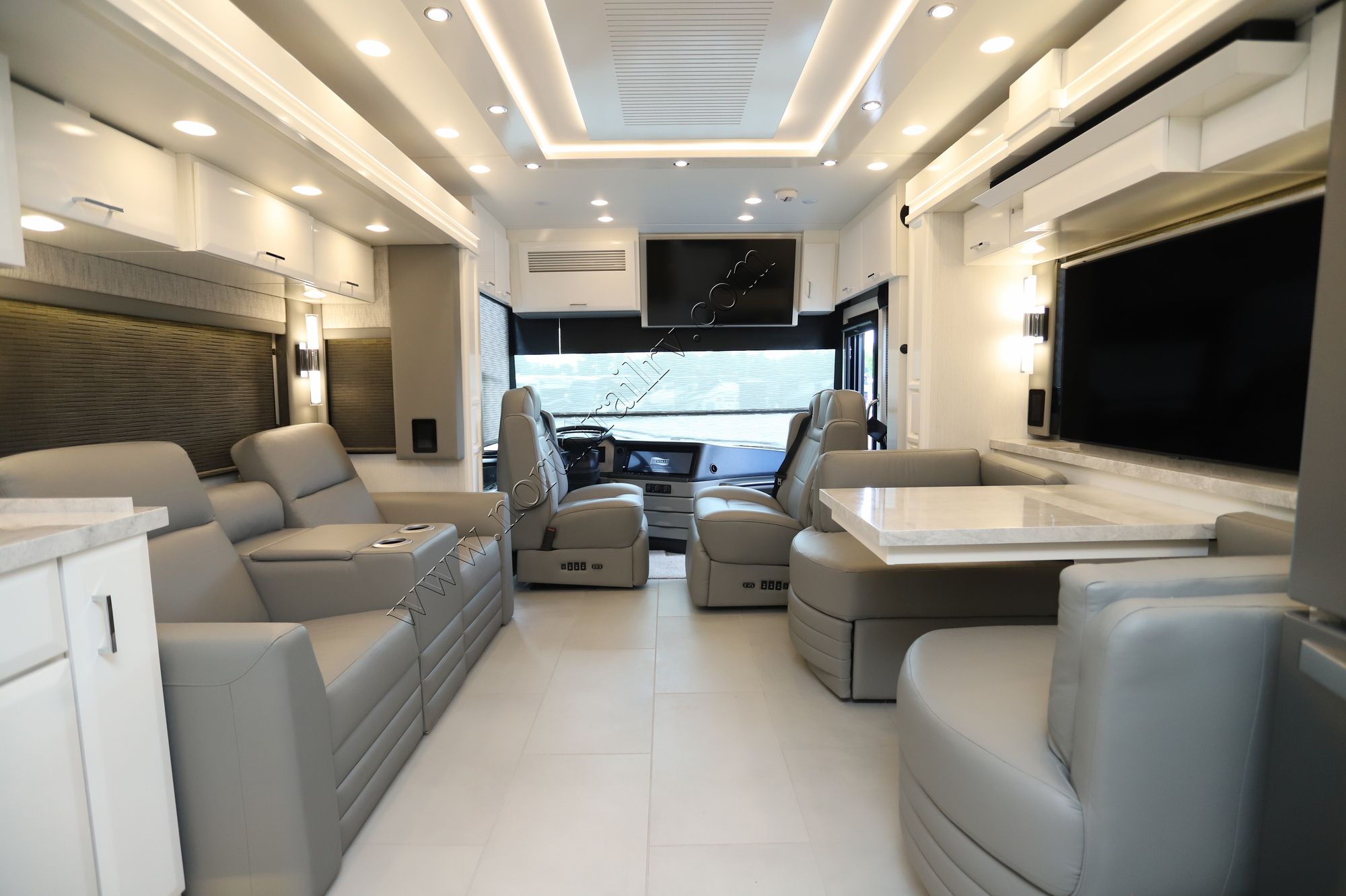 New 2025 Newmar Mountain Aire 3825 Class A  For Sale
