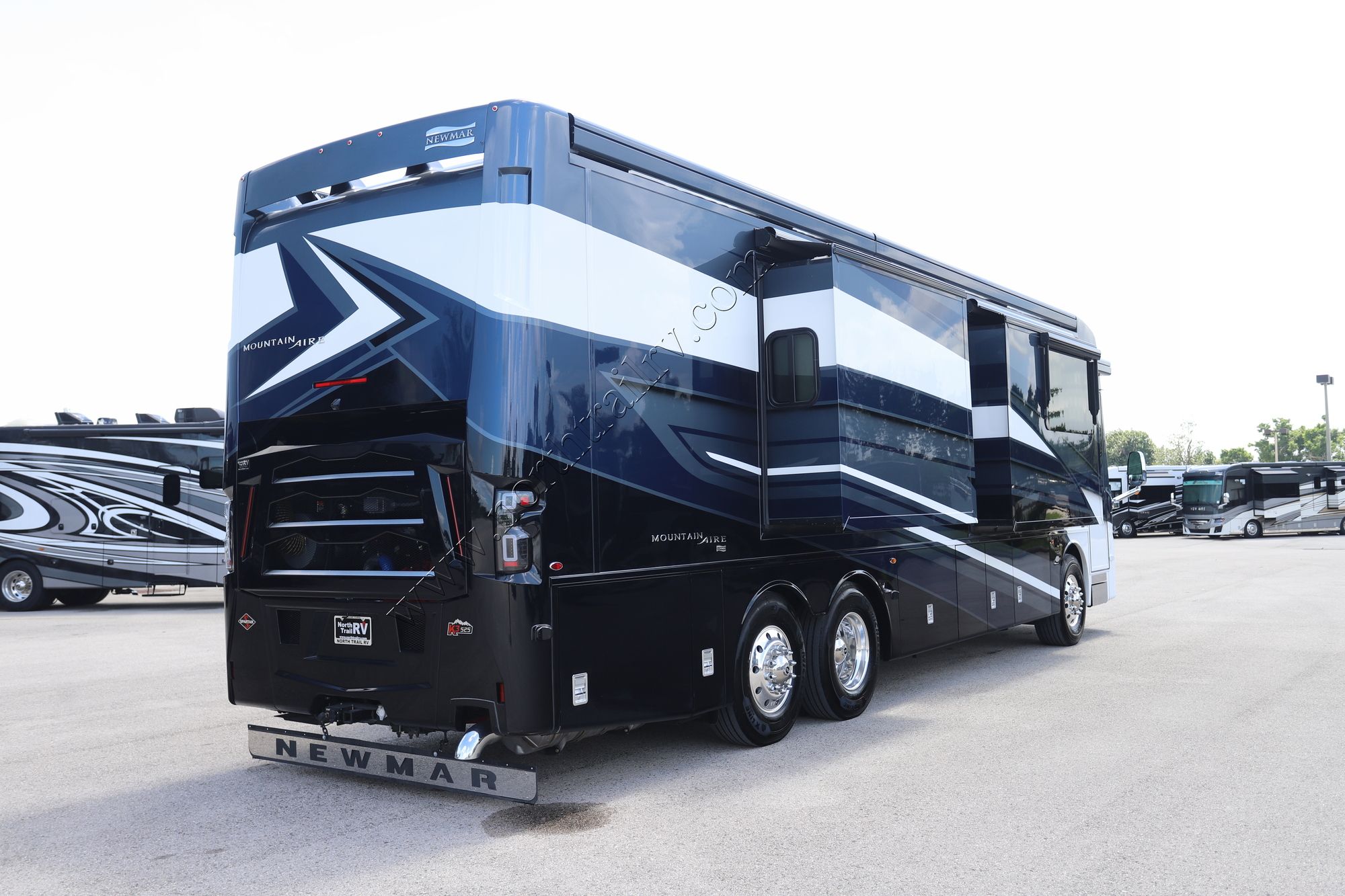 New 2025 Newmar Mountain Aire 3825 Class A  For Sale