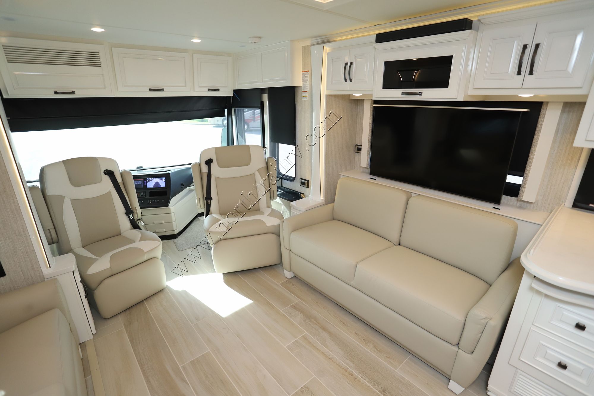 New 2025 Newmar Dutch Star 4325 Class A  For Sale