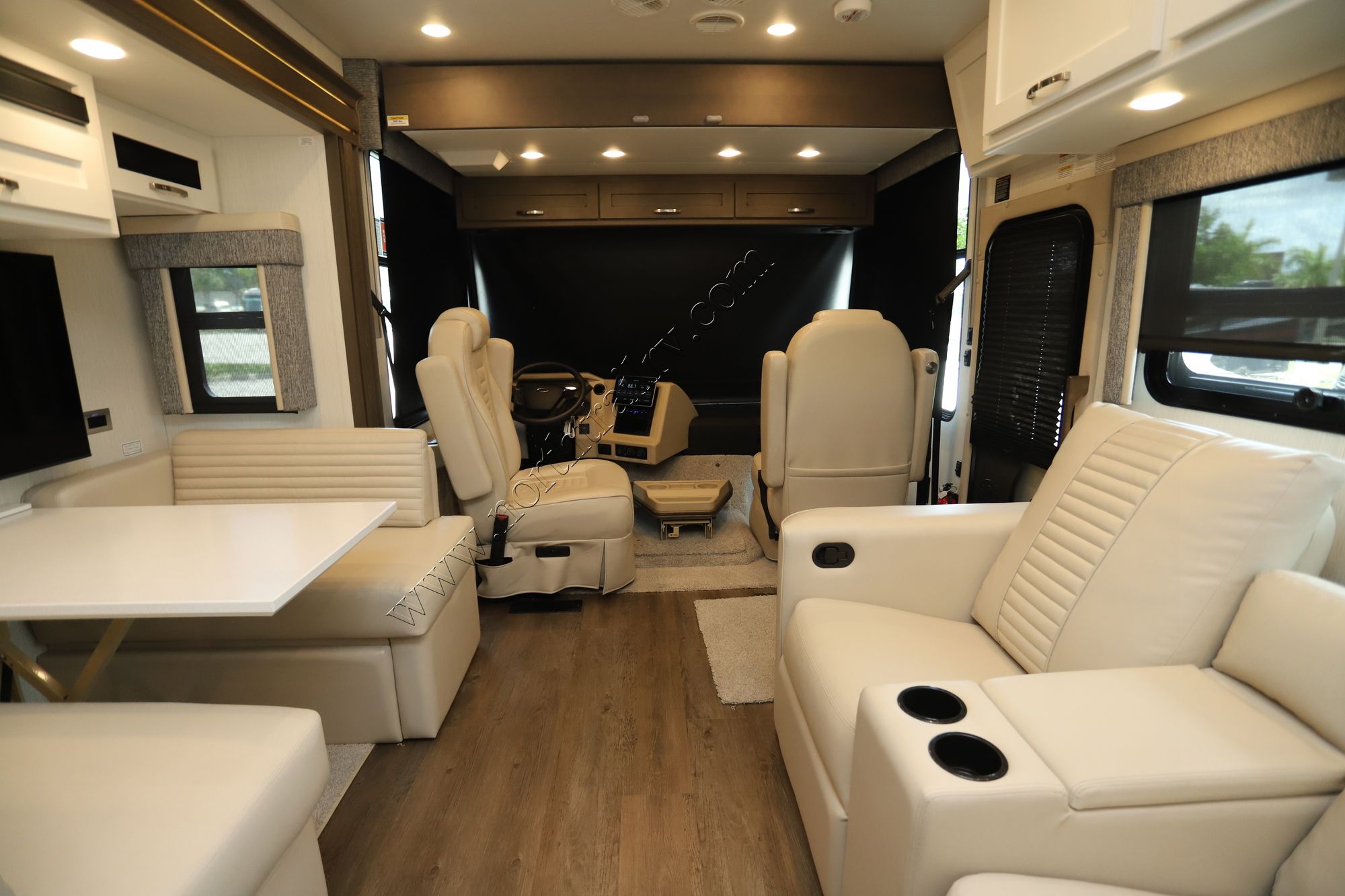 New 2025 Newmar Bay Star 3016 Class A  For Sale
