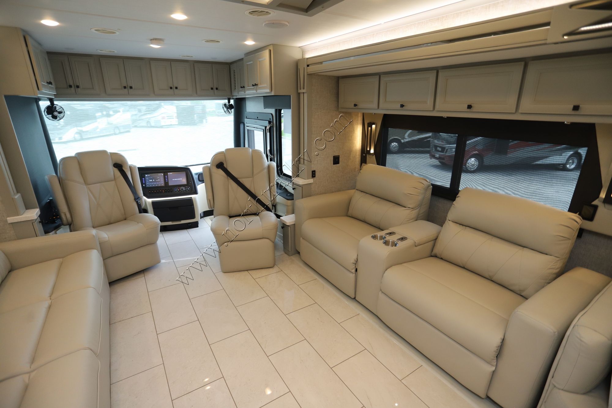 New 2025 Tiffin Motor Homes Allegro Bus 45FP Class A  For Sale