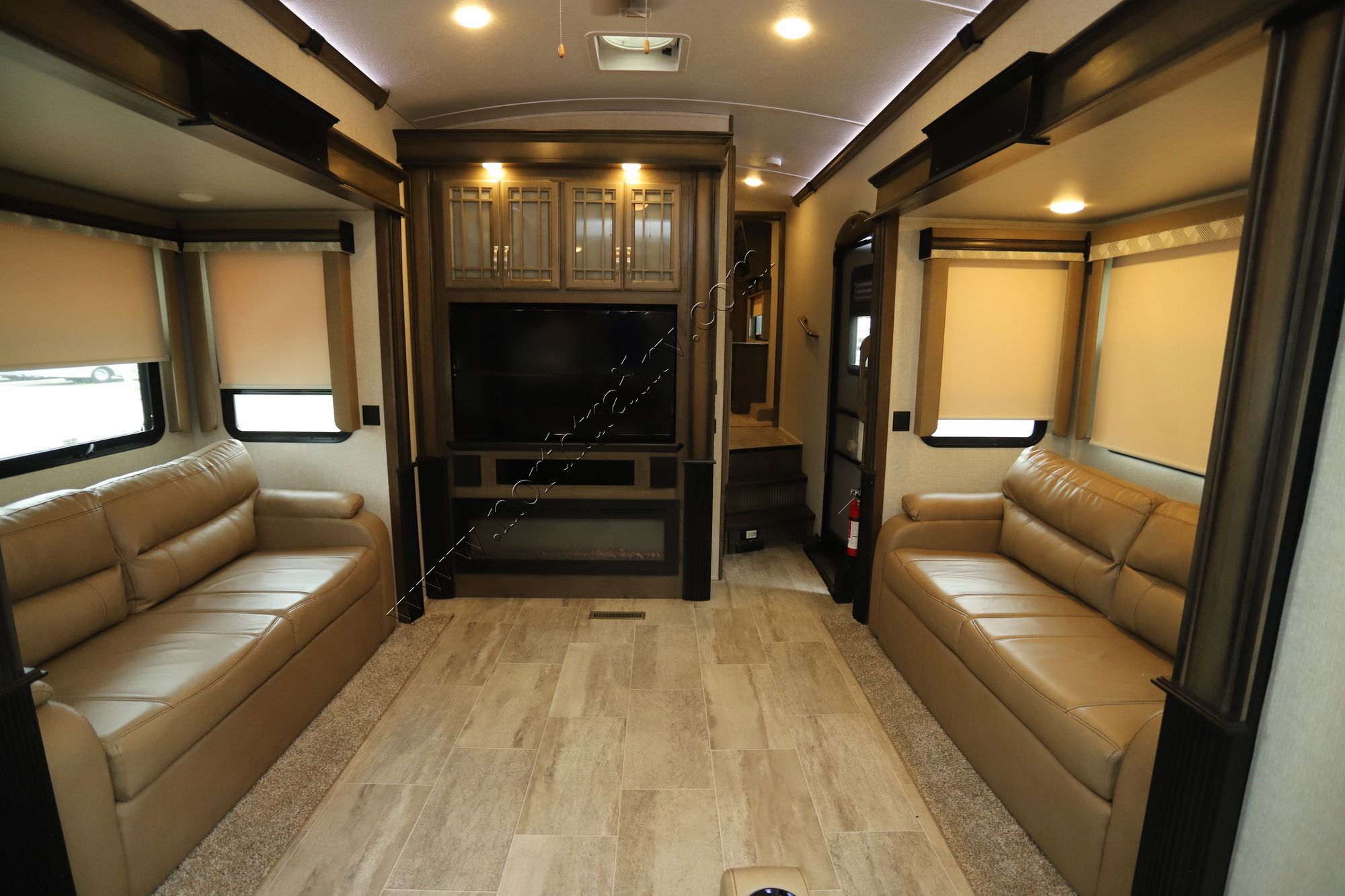 Used 2019 Keystone Montana 3701LK Fifth Wheel  For Sale