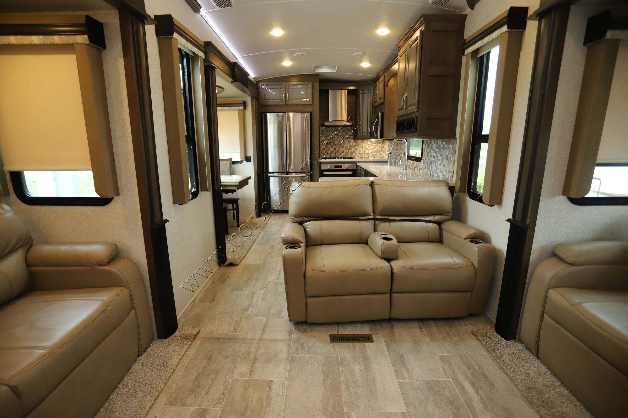 Used 2019 Keystone Montana 3701LK Fifth Wheel  For Sale