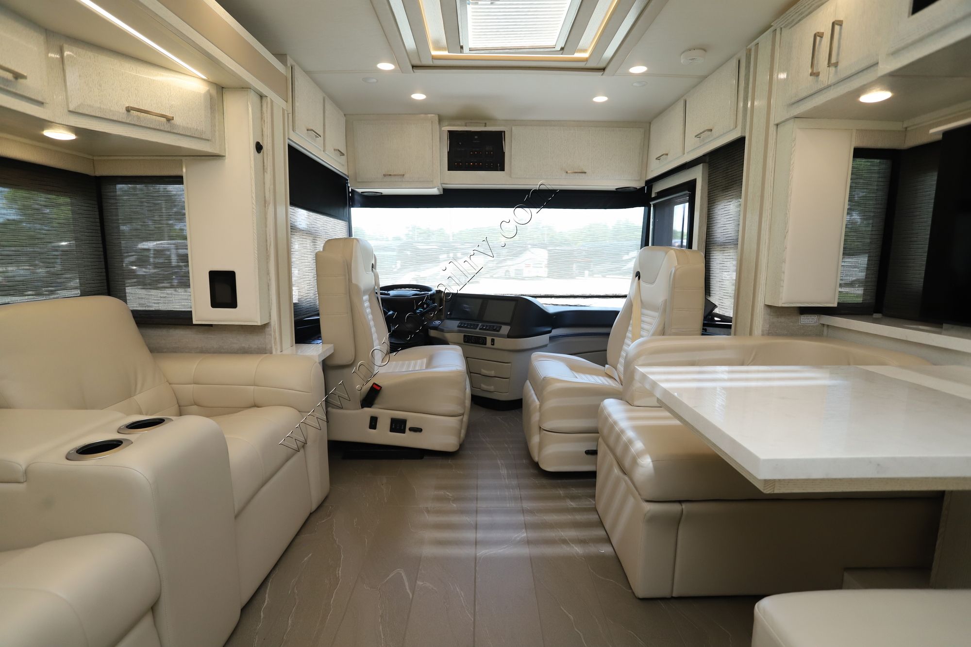 Used 2023 Newmar New Aire 3547 Class A  For Sale