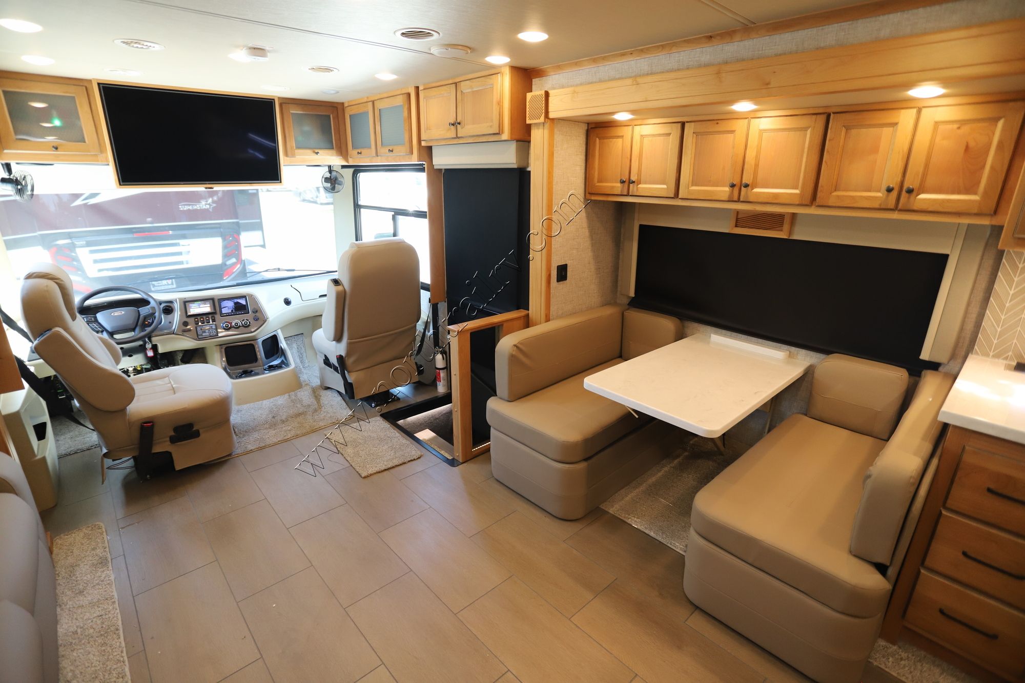 New 2023 Tiffin Motor Homes Allegro 34PA Class A  For Sale