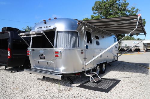 2024 Airstream Globetrotter 25FB