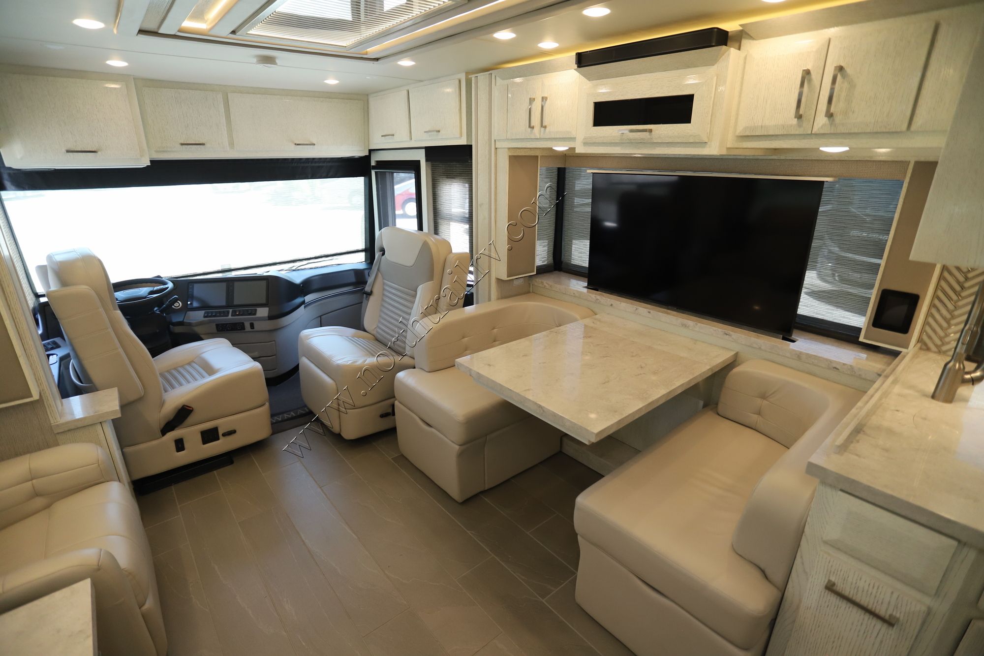 Used 2022 Newmar New Aire 3543 Class A  For Sale