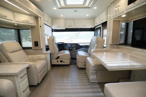 2022 Newmar New Aire 3543 Class A