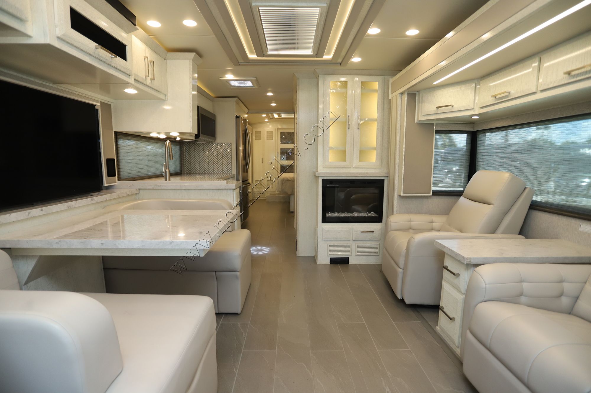 Used 2022 Newmar New Aire 3543 Class A  For Sale