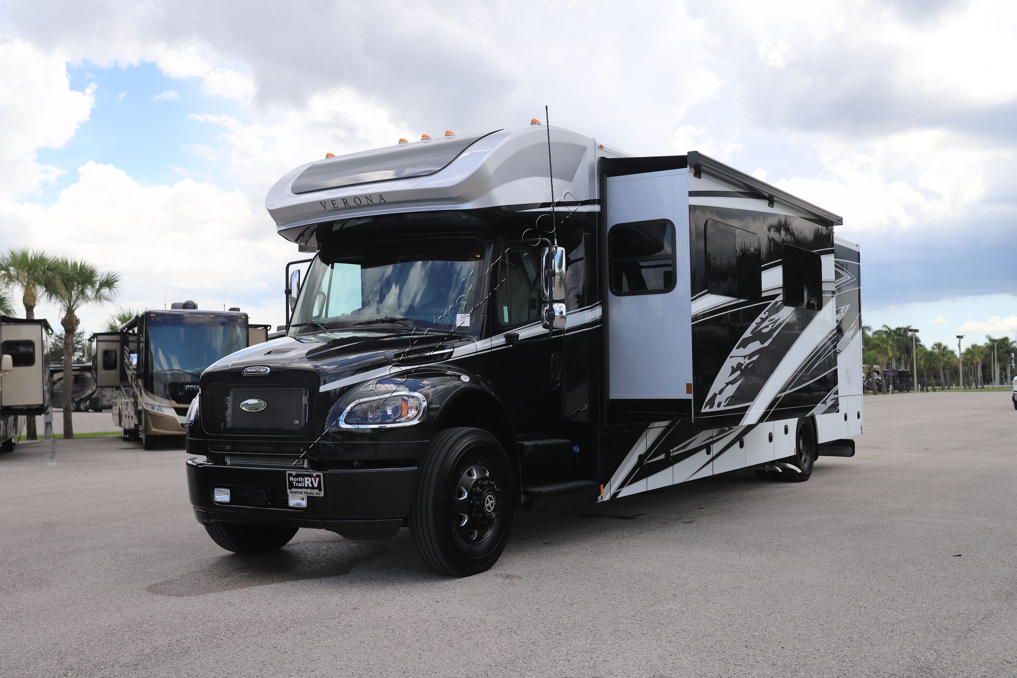 New 2025 Renegade Rv Verona 40VRB Super C  For Sale