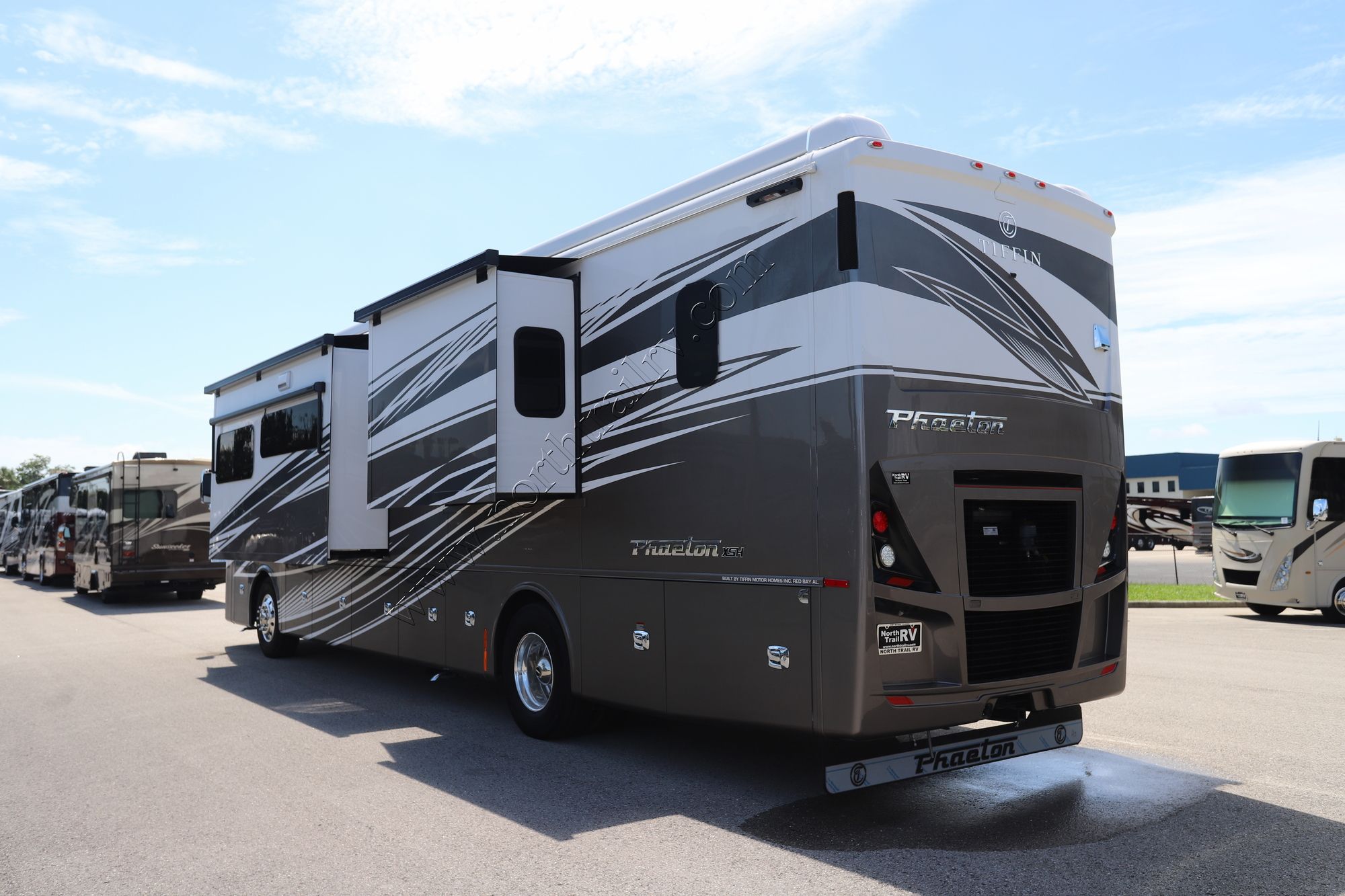 New 2025 Tiffin Motor Homes Phaeton 40IH Class A  For Sale