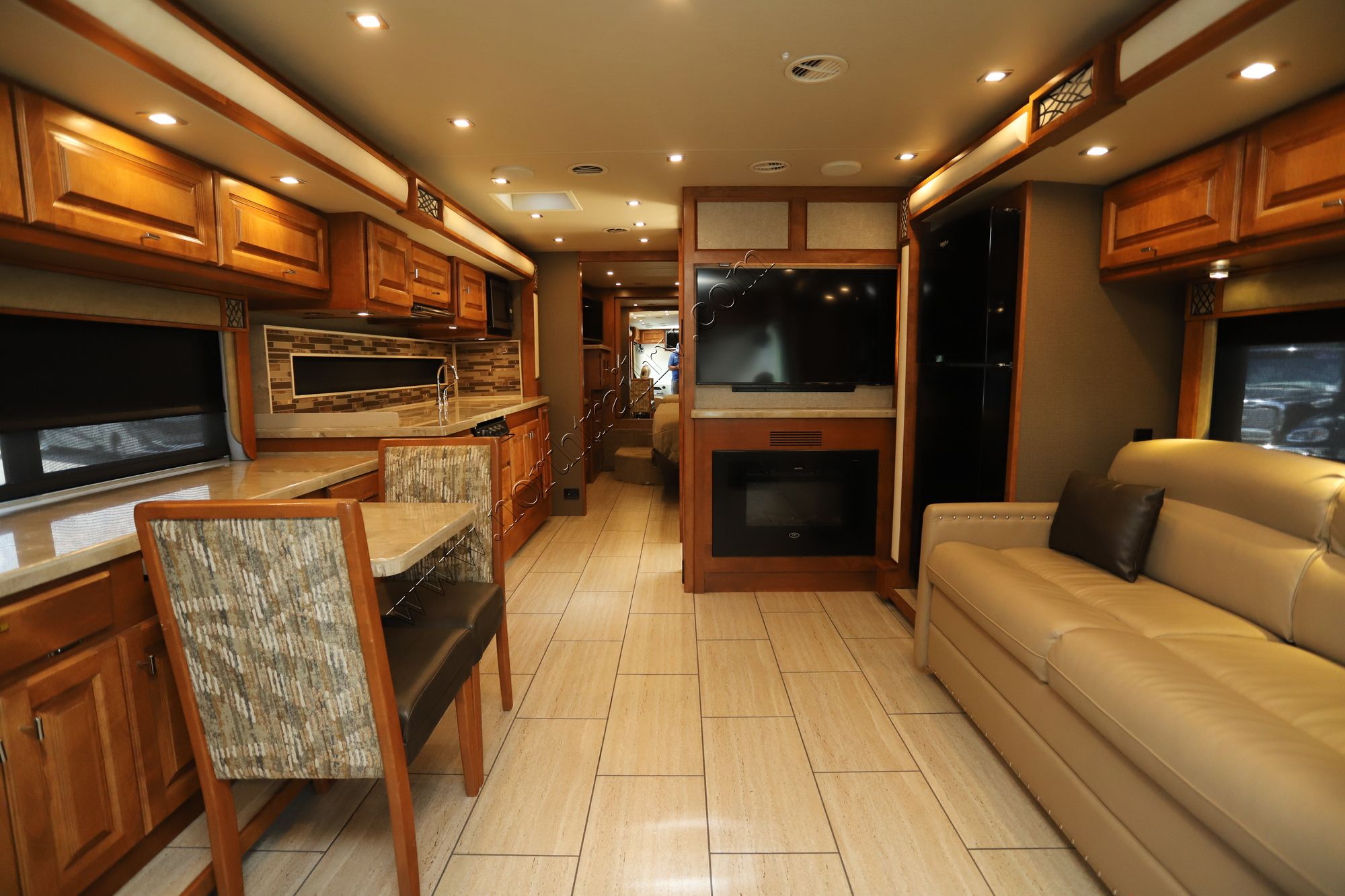 Used 2019 Tiffin Motor Homes Breeze 31BR Class A  For Sale