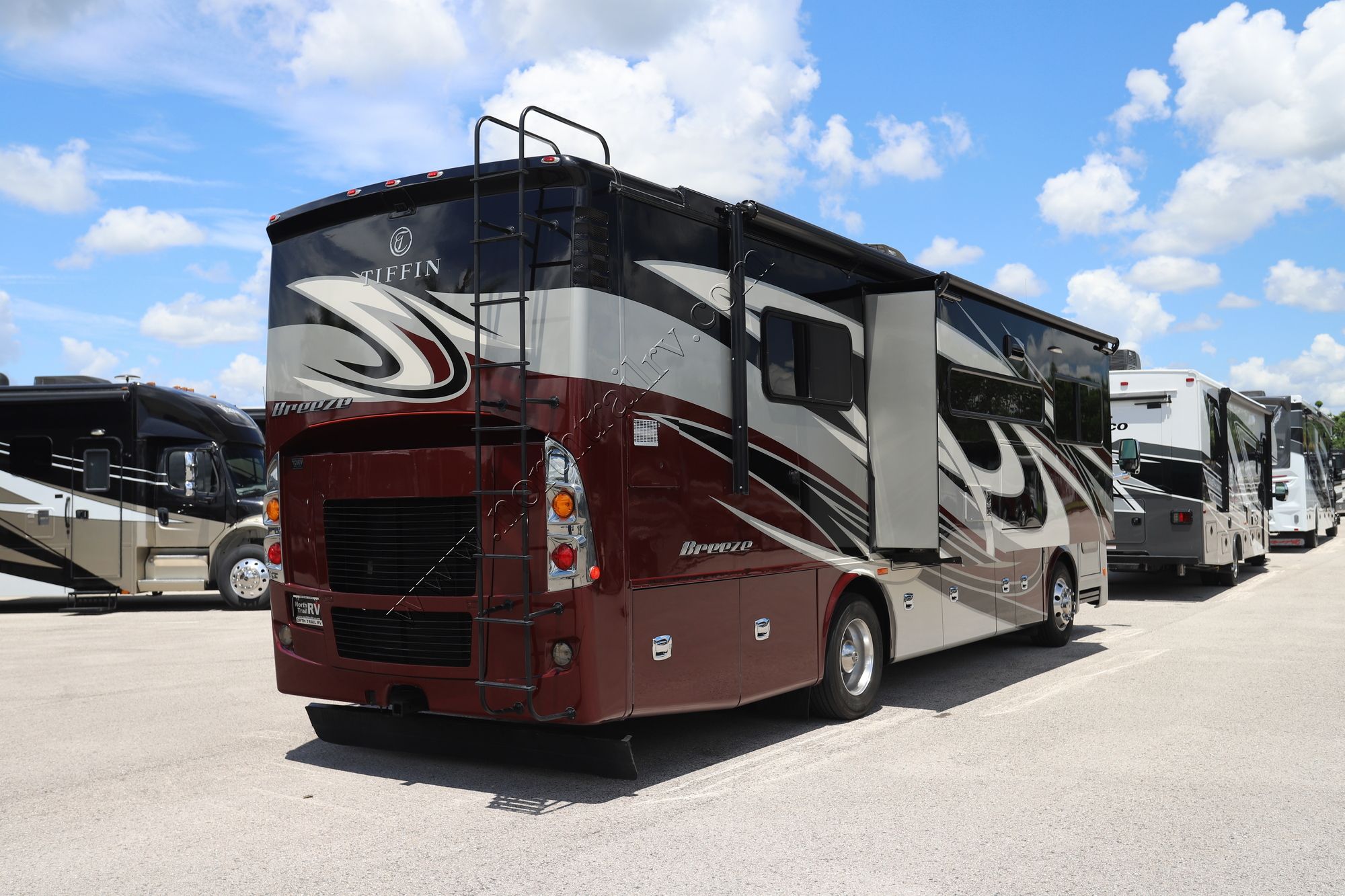 Used 2019 Tiffin Motor Homes Breeze 31BR Class A  For Sale