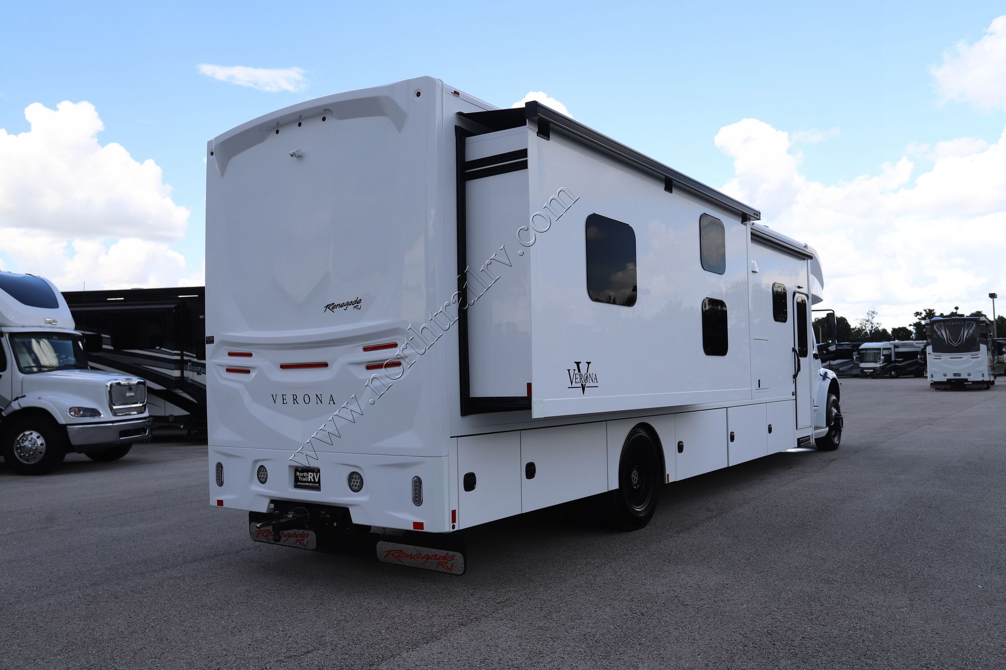 New 2025 Renegade Rv Verona 40VBH Super C  For Sale