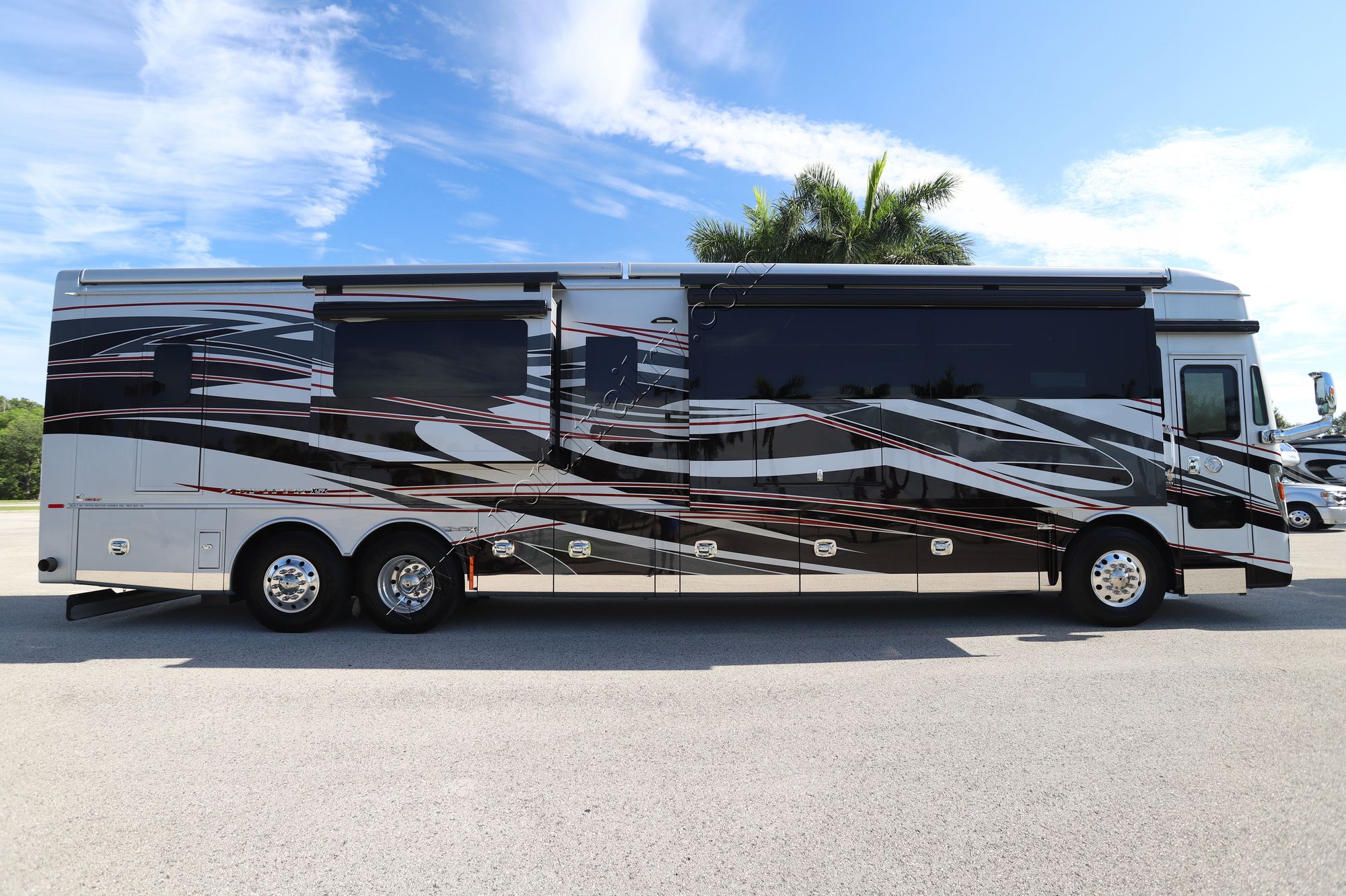 New 2025 Tiffin Motor Homes Zephyr 45 FZ Class A  For Sale