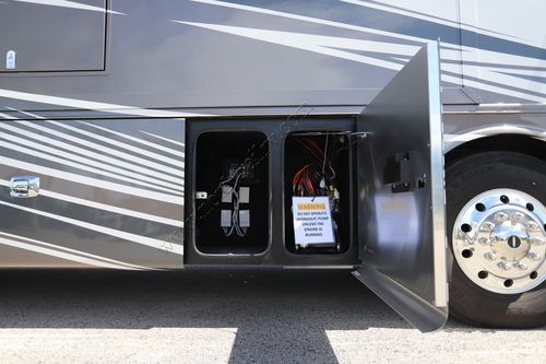 2025 Tiffin Motor Homes Phaeton 40IH