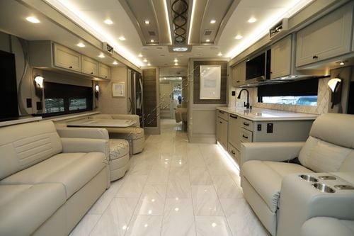 2025 Tiffin Motor Homes Phaeton 40IH