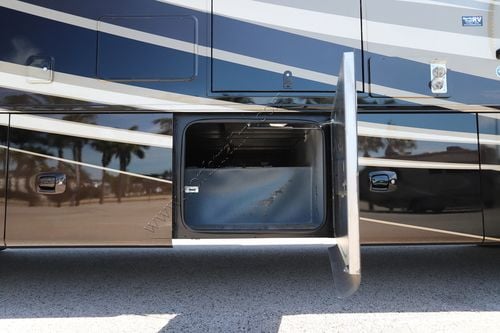 2019 Tiffin Motor Homes Allegro 36 UA