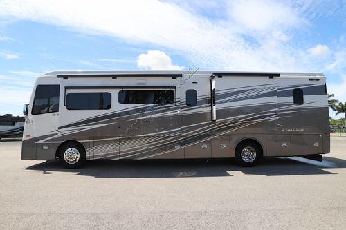 2025 Tiffin Motor Homes Phaeton 40IH