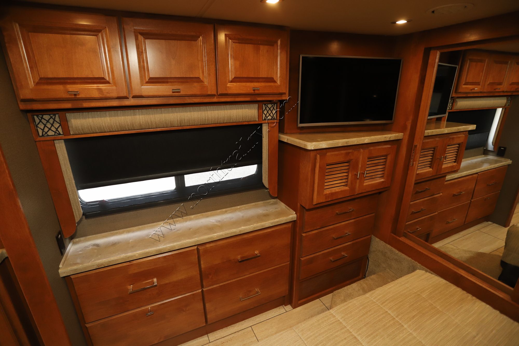 Used 2019 Tiffin Motor Homes Breeze 31BR Class A  For Sale