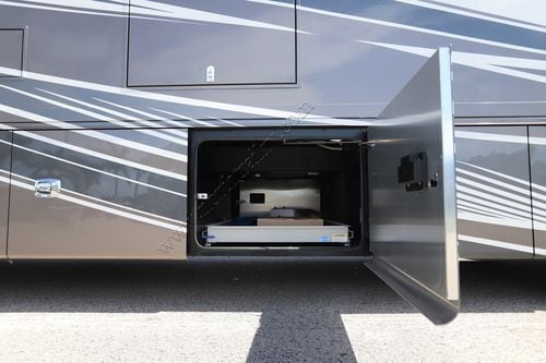 2025 Tiffin Motor Homes Phaeton 40IH