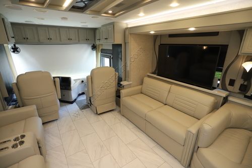 2025 Tiffin Motor Homes Phaeton 40IH